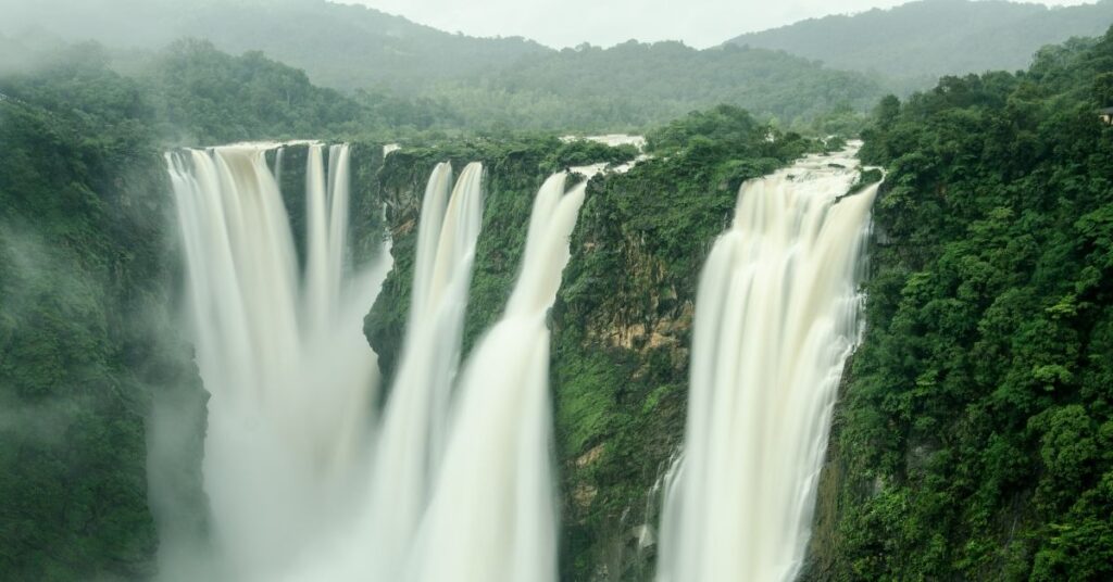Jog Falls; : one of the five Must-Visit Waterfalls in India  