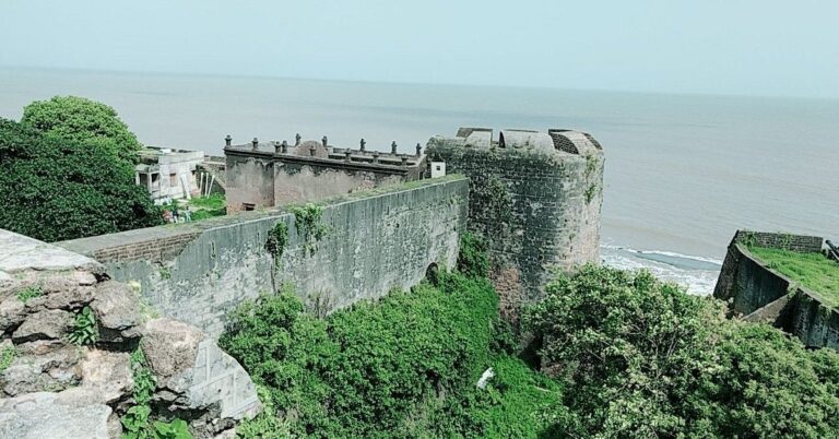 Diu Fort: The Enrapturing Architecture - India Chalk