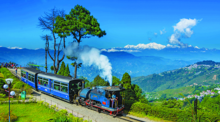 toy train darjeeling