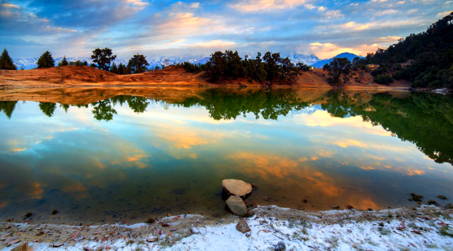 Deoria Lake